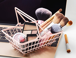 lovely-couple-spending-quality-time