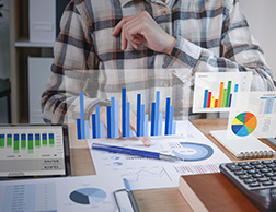 retail-brand-shopping